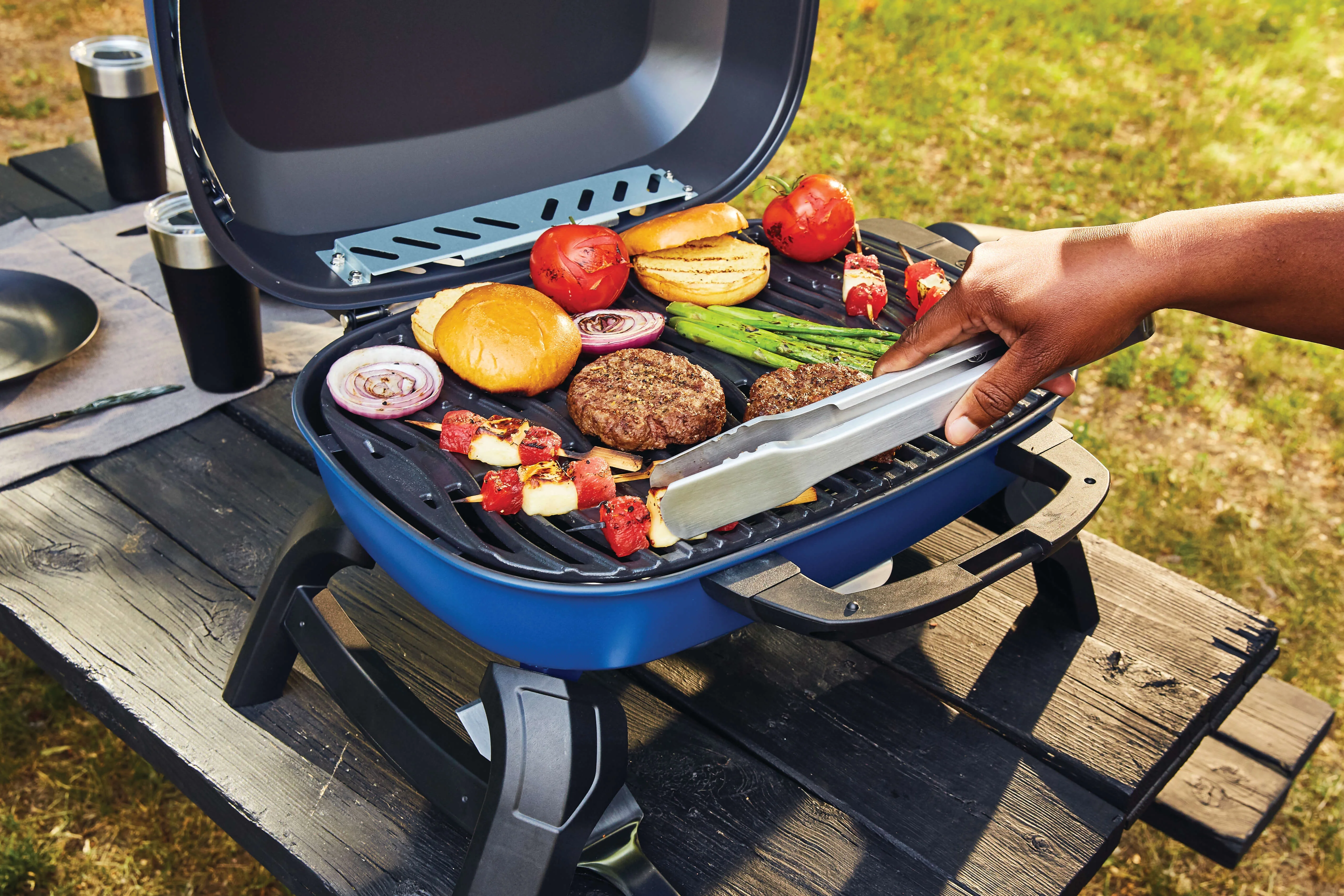 Napoleon Travelq 240 1 - Burner Portable Propane Gas Grill in Blue